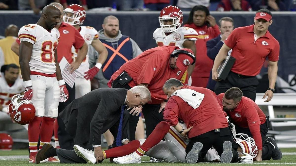 After suffering a high-ankle sprain Saturday in Houston, Jeremy Maclin sat out during the Chiefs’ practice Wednesday.