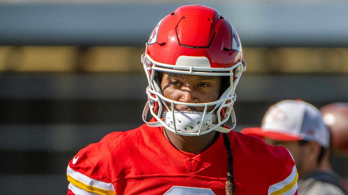 Kansas City Chiefs wide receiver DeAndre Hopkins (8) performs drills during practice at the Chiefs training facility on Thursday, Oct. 24, 2024, in Kansas City.