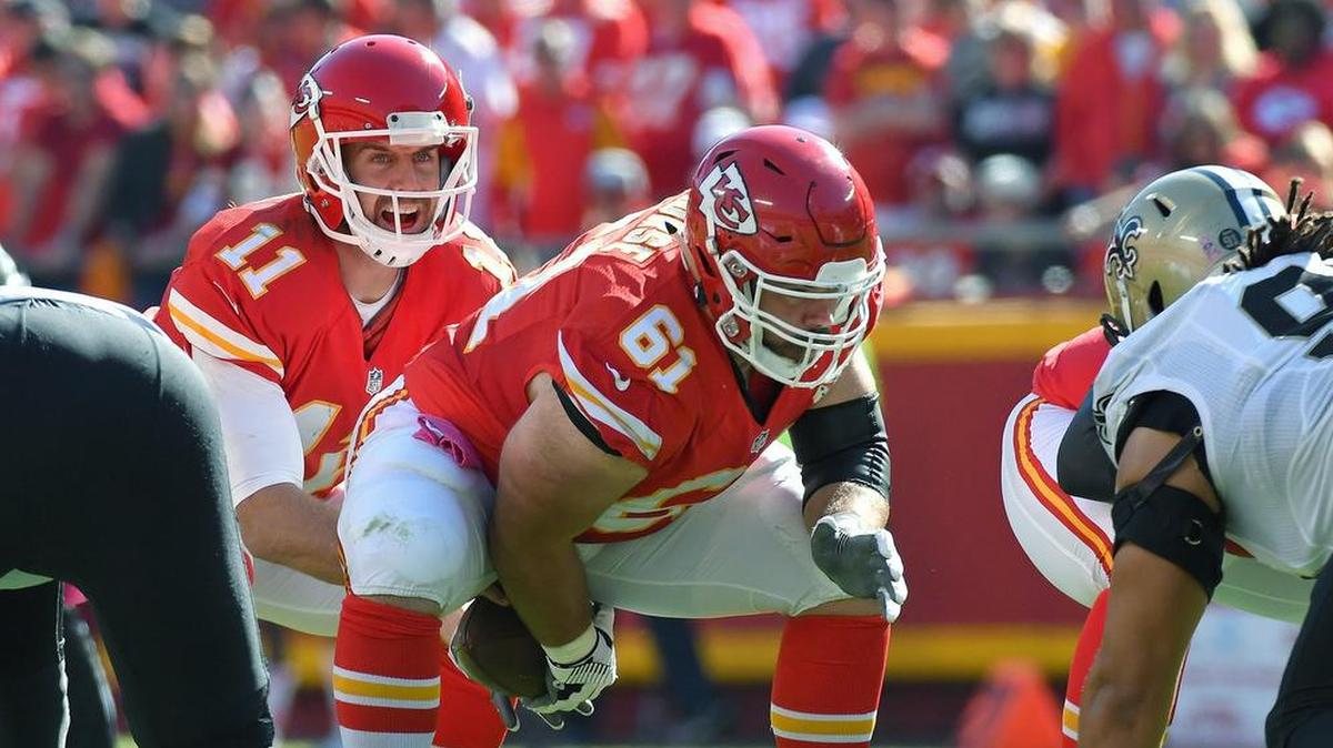 Chiefs center Mitch Morse did not practice for the second consecutive day Wednesday because of a foot injury.