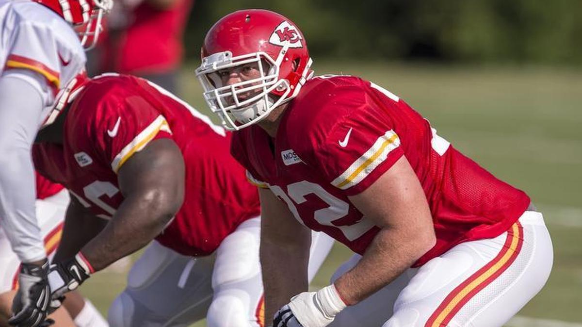 
Chiefs tackle Eric Fisher will start this season on the right side.
