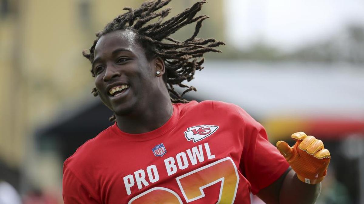 Chiefs rookie running back Kareem Hunt looked as if he enjoyed himself during Pro Bowl week — and he also picked up pointers from a couple of veteran Pro Bowlers.
