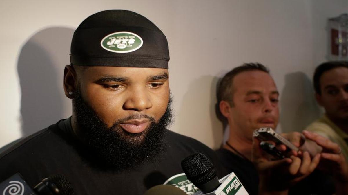 
Jets defensive end Sheldon Richardson responded to questions Thursday during a news interview after practice at training camp in Florham Park, N.J.
