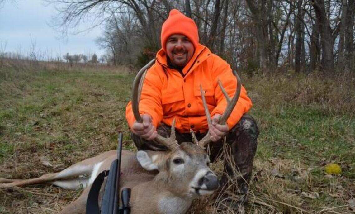 When are the hunting seasons for deer in Missouri and Kansas? We’re glad you asked!