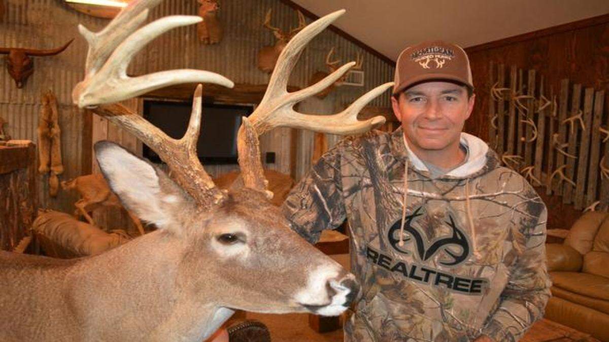 In the Rut Hut, Tom McMillan’s hunting clubhouse in central Kansas, mounts of big bucks taken in the region make up the interior decor.