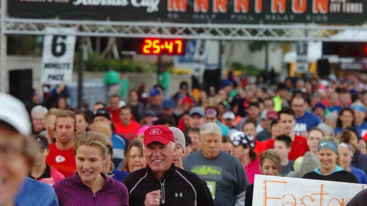 Runners begin the 5K marathon start of the 2015 Kansas City Marathon.