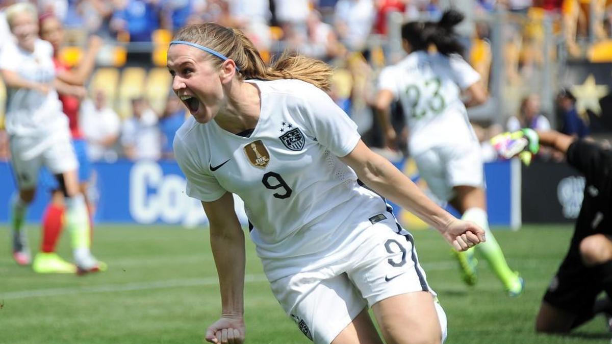 Heather O’Reilly celebrated after scoring a goal against Costa Rica last year. The North Carolina Courage acquired the rights to O'Reilly and a 2019 NWSL second-round draft pick from the Utah Royals in exchange for Makenzy Doniak and a 2019 third-round pick.