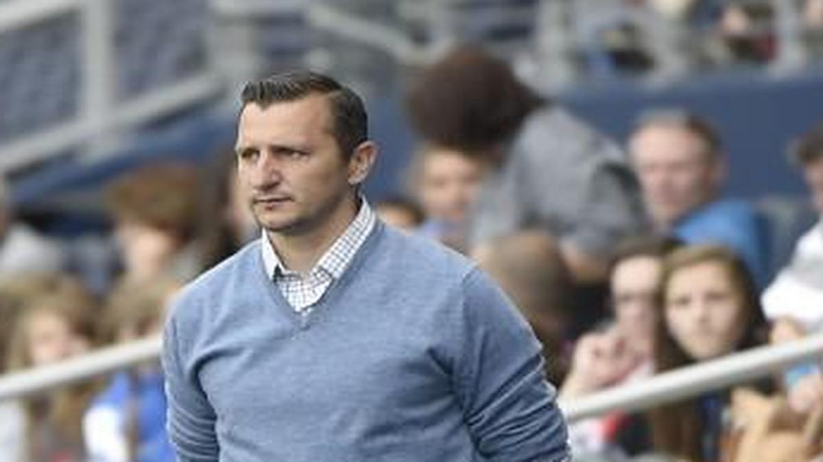 Vlatko Andonovski, seen here coaching FC Kansas City, is stepping down from his other job as coach of the Missouri Comets.