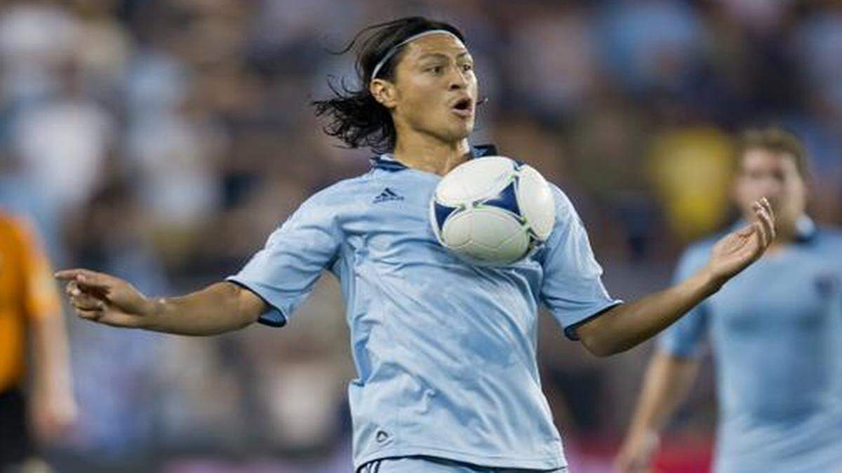 
Former Sporting Kansas City midfielder Roger Espinoza is near an agreement to return to Kansas City, sources told The Star.


