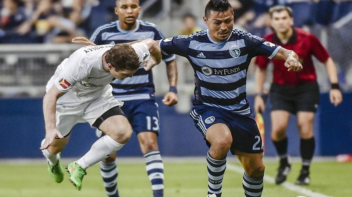 
Sporting Kansas City midfielder Roger Espinoza.
