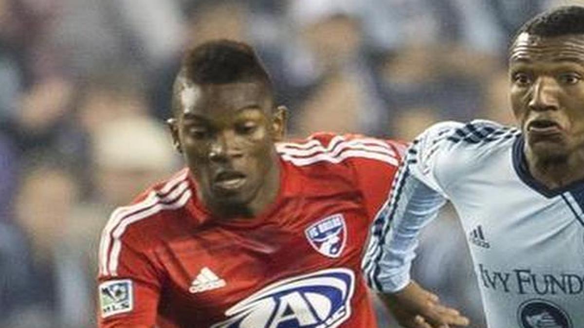 
Sporting Kansas City midfielder Jimmy Medranda (right) and FC Dallas midfielder Fabian Castillo faced off in March at Sporting Park. Castillo, who is particularly effective on the counter, leads Dallas with five assists.
