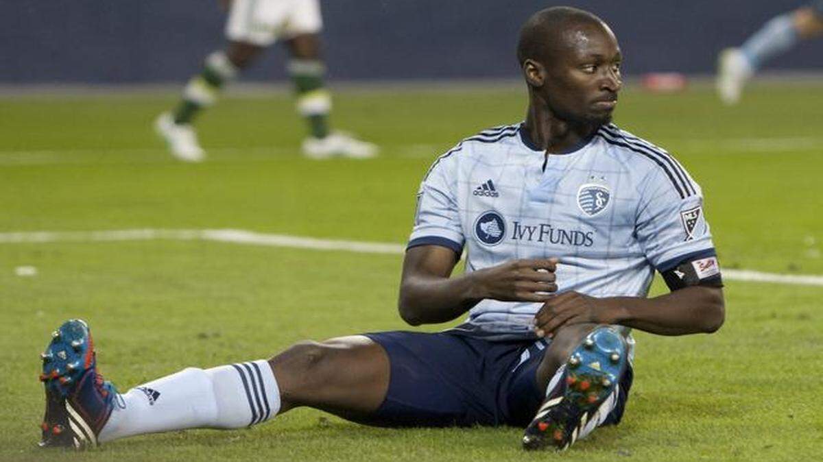 
Sporting Kansas City will move forward with a rotation of Kevin Ellis, Erik Palmer-Brown and Jalil Anibaba to start alongside Matt Besler in the center of the defense with Ike Opara (pictured) likely out for the season because of a ruptured Achilles’ tendon.
