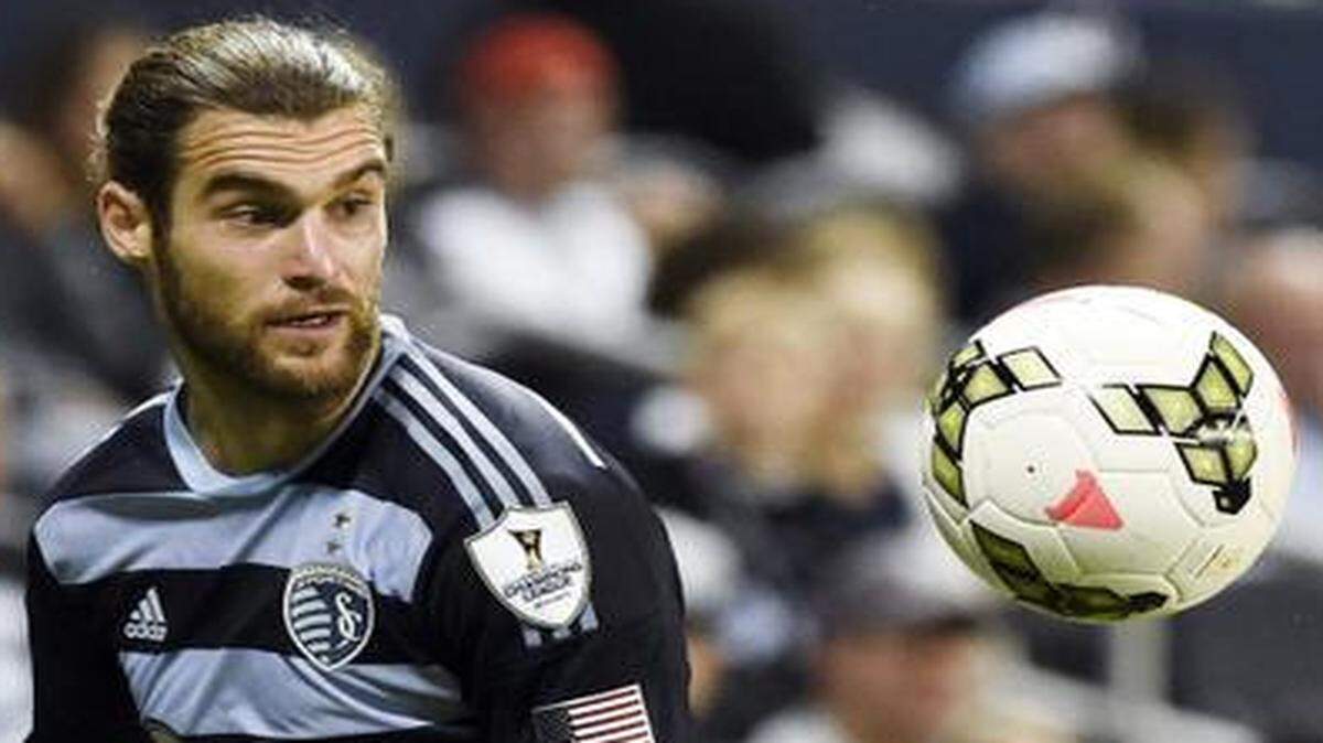 
A lingering foot injury has prevented Sporting Kansas City midfielder Graham Zusi from amping up his usual fitness and strength conditioning this offseason, and it cost him a chance this month to join the United States national team’s camp with teammate Matt Besler.
