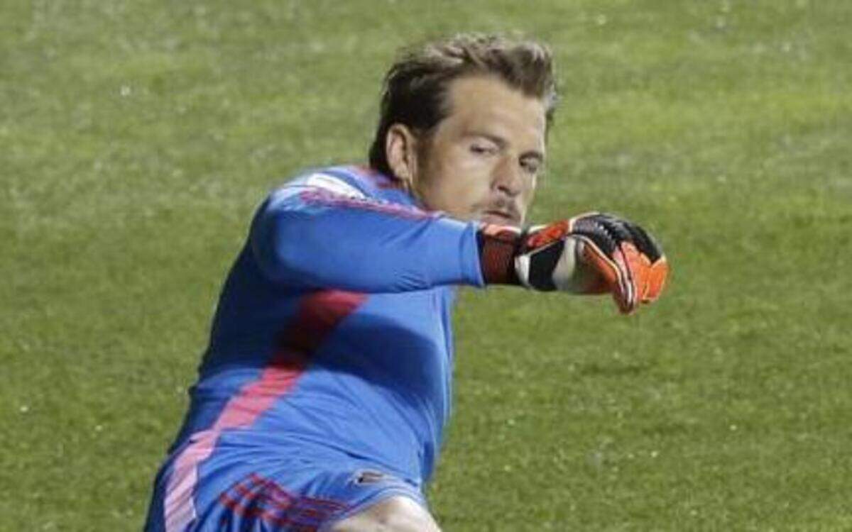 
Chivas USA goalkeeper Dan Kennedy.

