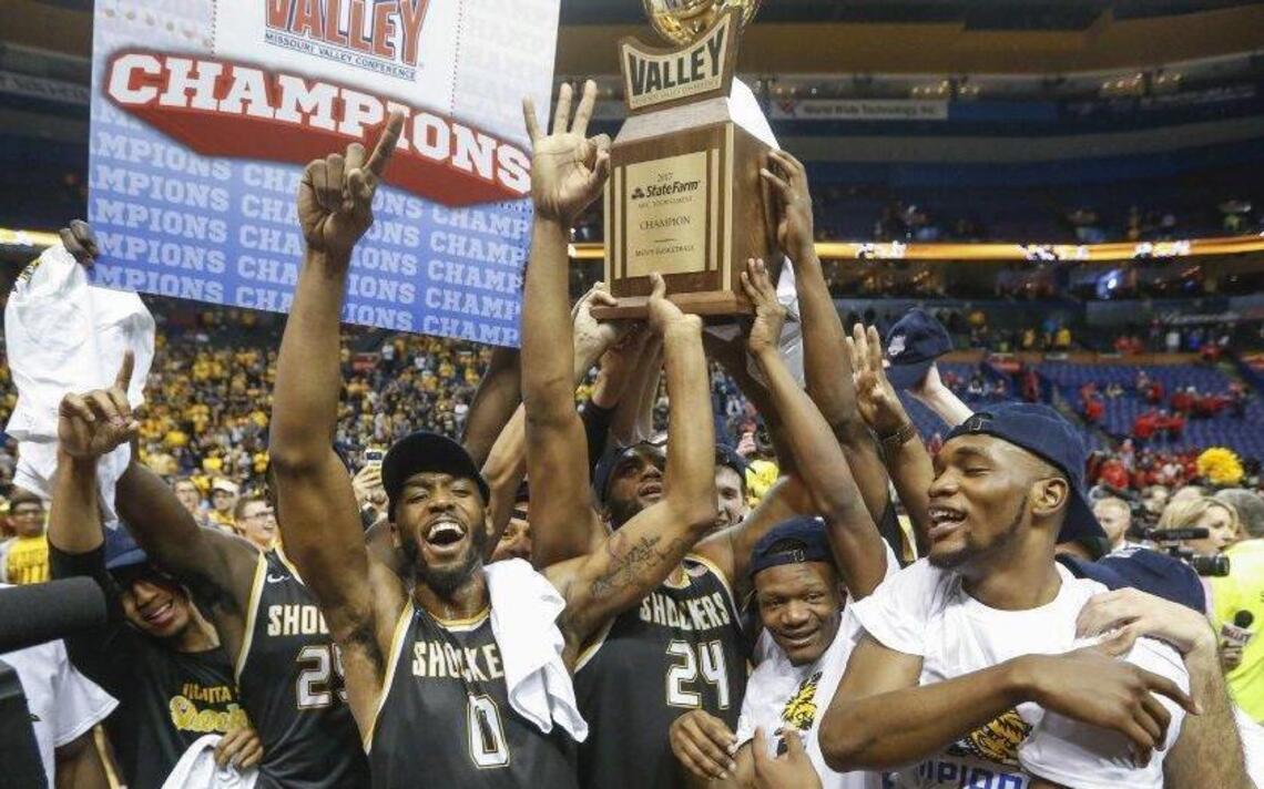 Blair Kerkhoff: College basketball’s brief, frenzied season has arrived