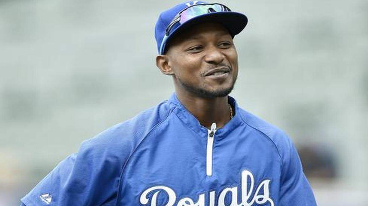 
Royals outfielder Jarrod Dyson has more reasons to be happy besides Kansas City's postseason run. The Mississippi native says it's great that two of his home state's college football teams are ranked No. 1 and No. 3 in both major polls.
