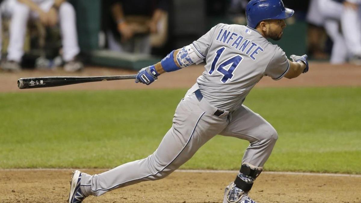 
Kansas City Royals’ second baseman Omar Infante hits a two-run single off Cleveland Indians relief pitcher Gavin Floyd during the seventh inning of Thursday’s game.
