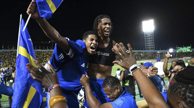 The ‘Blue Wave’ is coming. When will Curaçao fans touchdown in KC?