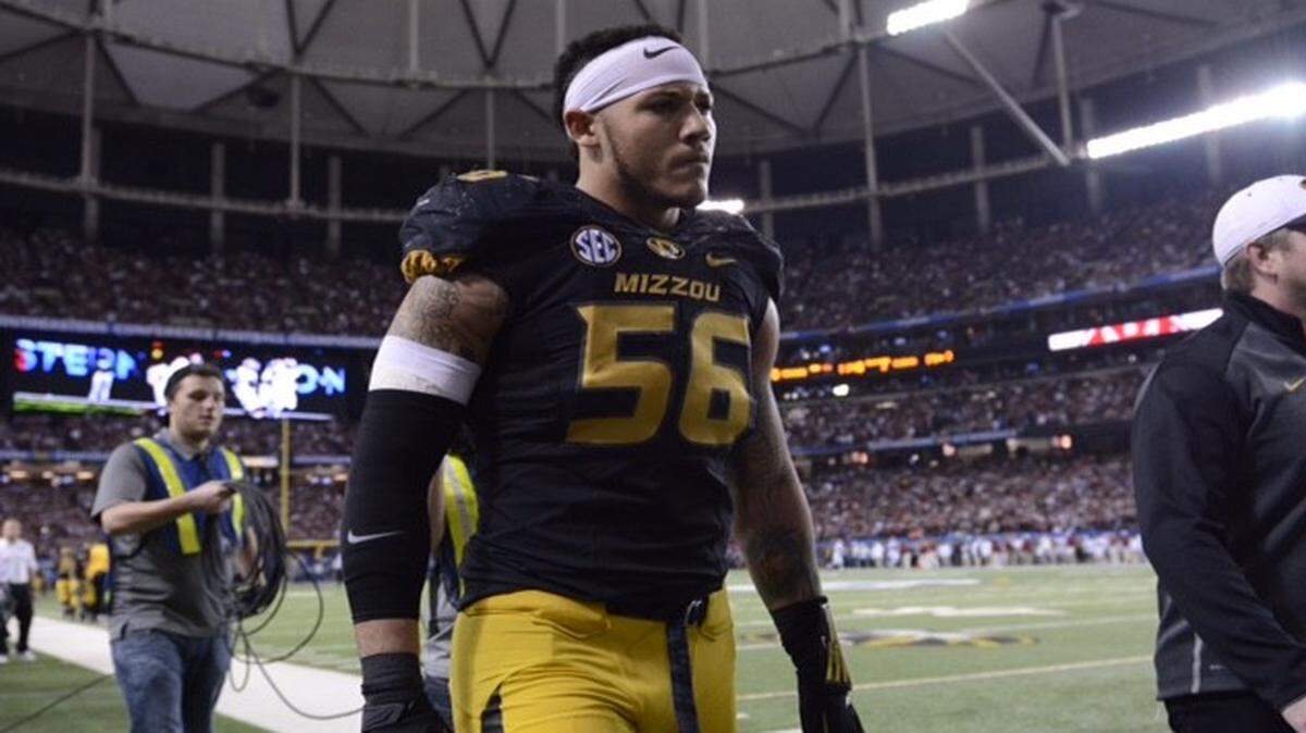 
Shane Ray left the field in Atlanta after being ejected Saturday.
