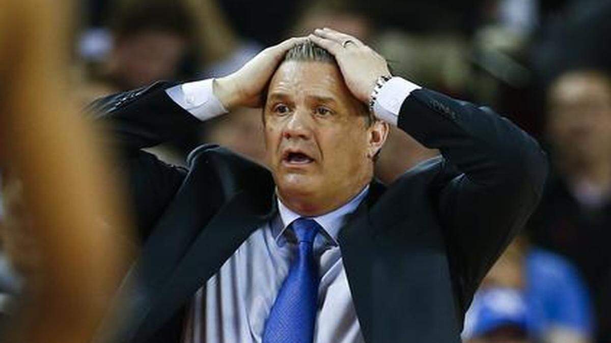 
It’s true John Calipari: Georgia fans needed help to know how to cheer.

