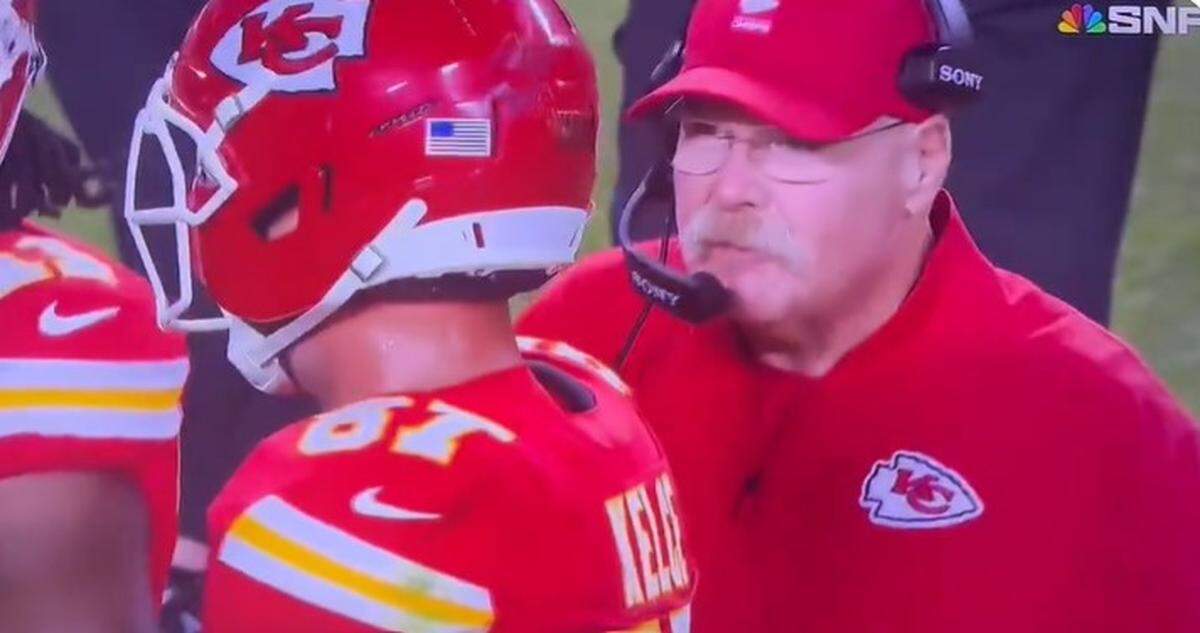Chiefs’ Andy Reid and Travis Kelce on the sideline of Sunday’s game against the Detroit Lions.