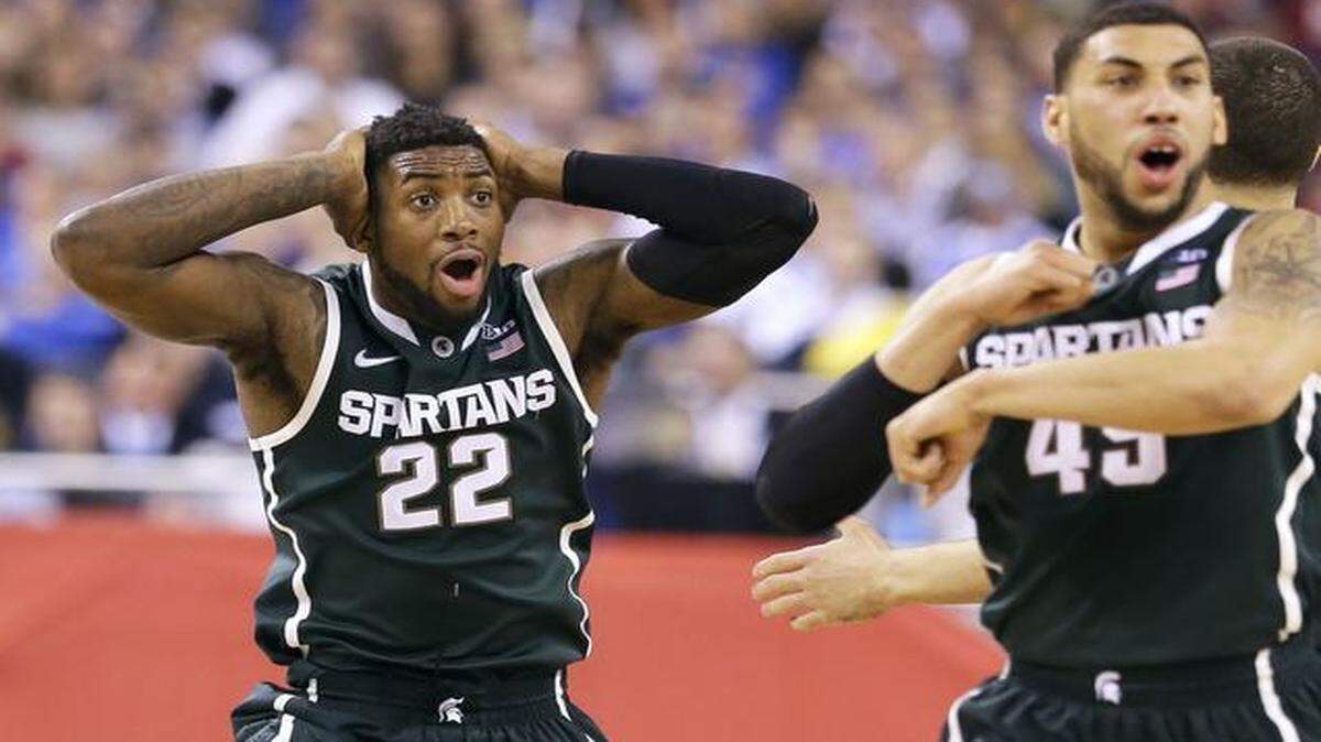 
Michigan State’s Branden Dawson (left) reacted to a call during the second half of the Saturday’s Final Four game against Duke.
