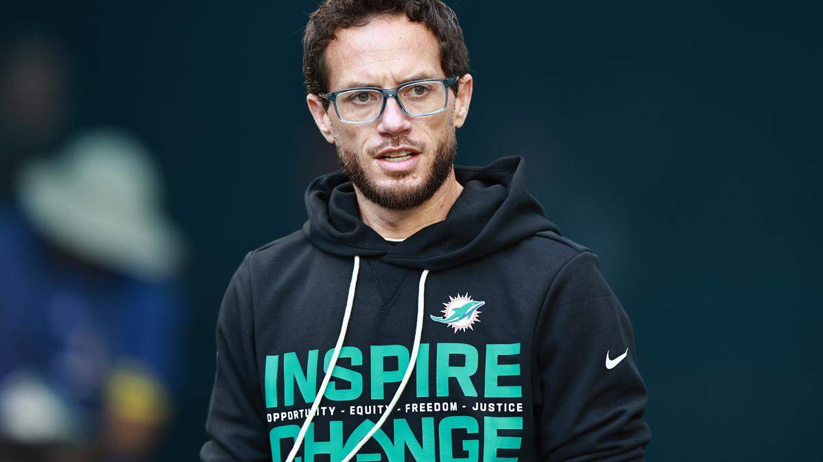 Former Dolphins coach Mike McDaniel.
