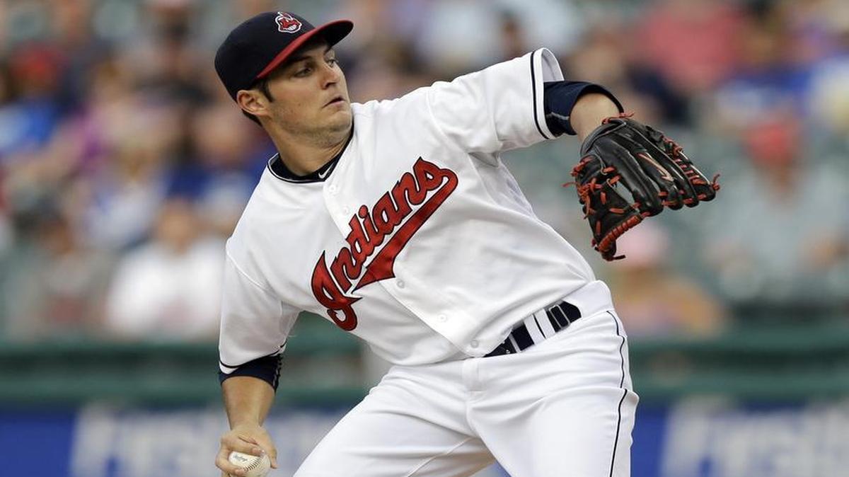 
Cleveland Indians starting pitcher Trevor Bauer delivered a pitch in the first inning of a baseball game against the Royals on Tuesday.
