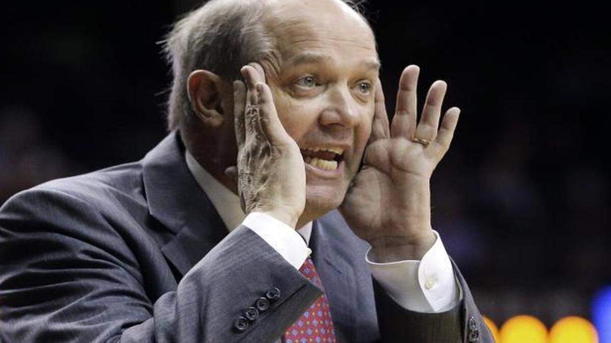 
Vanderbilt head coach Kevin Stallings gave instructions to his players in a game against Missouri last Saturday in Nashville, Tenn. 
