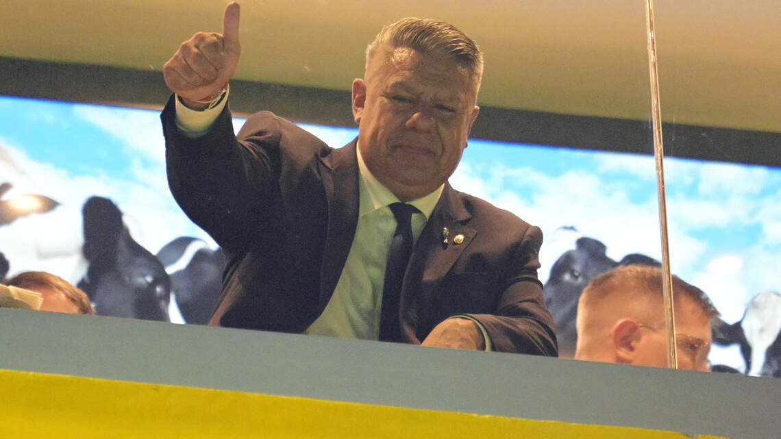 President of Argentina’s soccer federation writes a thank you note to fans in KC