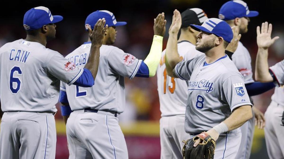 
Mike Moustakas celebrated on the field after the American League won the All-Star Game.

