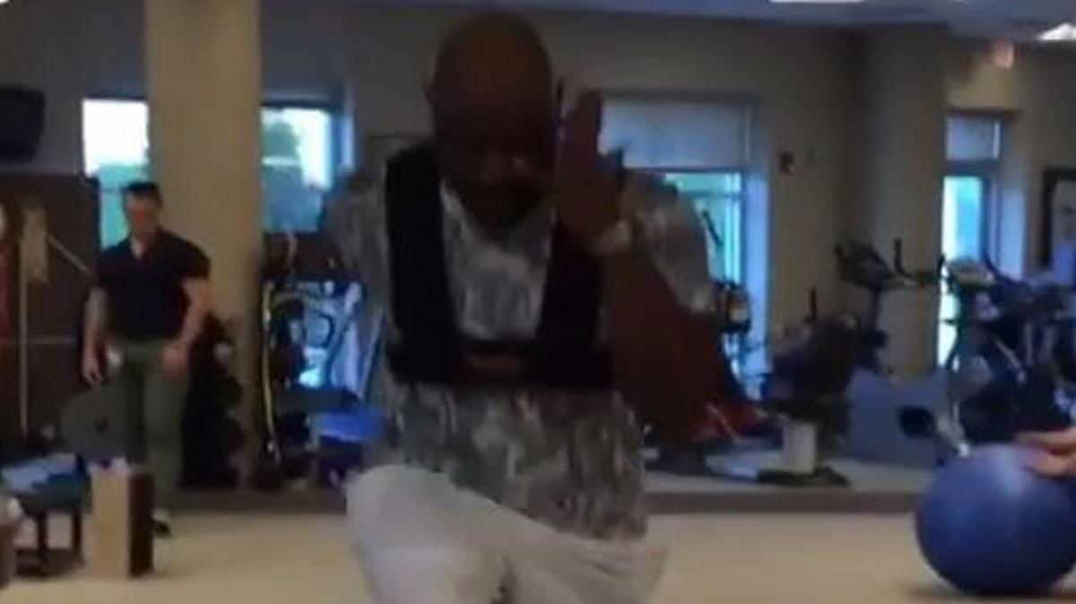 Justin Houston showed how far he’s come since surgery in February.