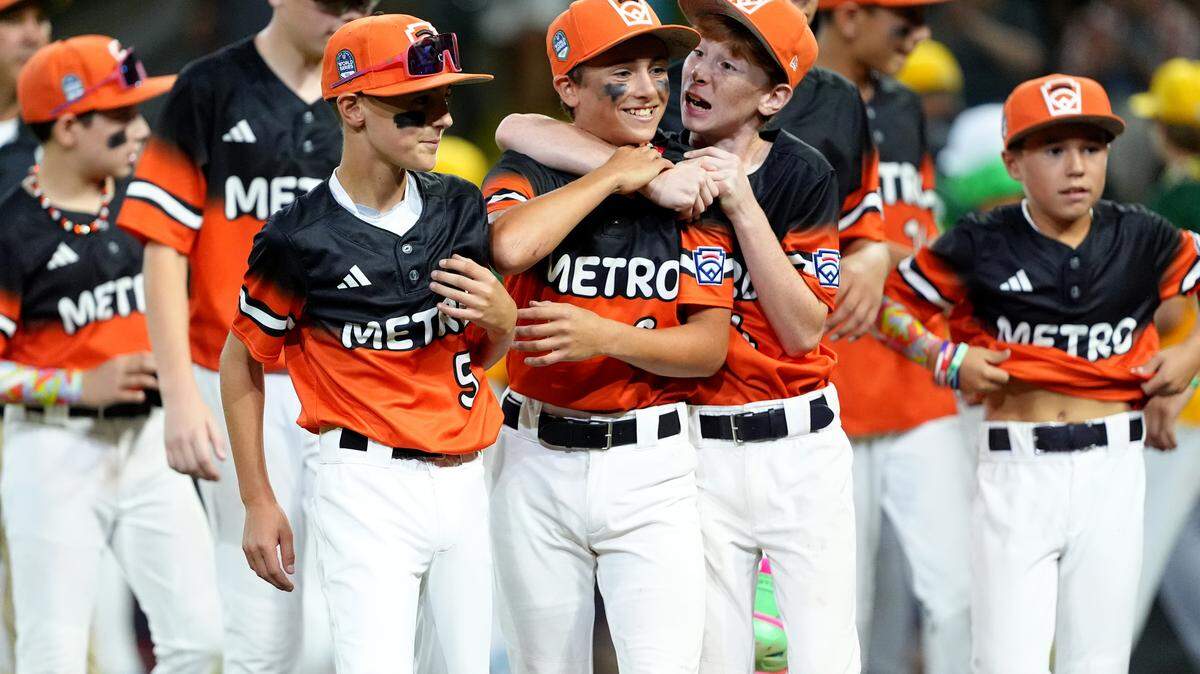 Luca Pellegrini (6) of Metro Region reacts with Ben Herbst (4) after the game against Midwest Region at Howard J Lamade Stadium.