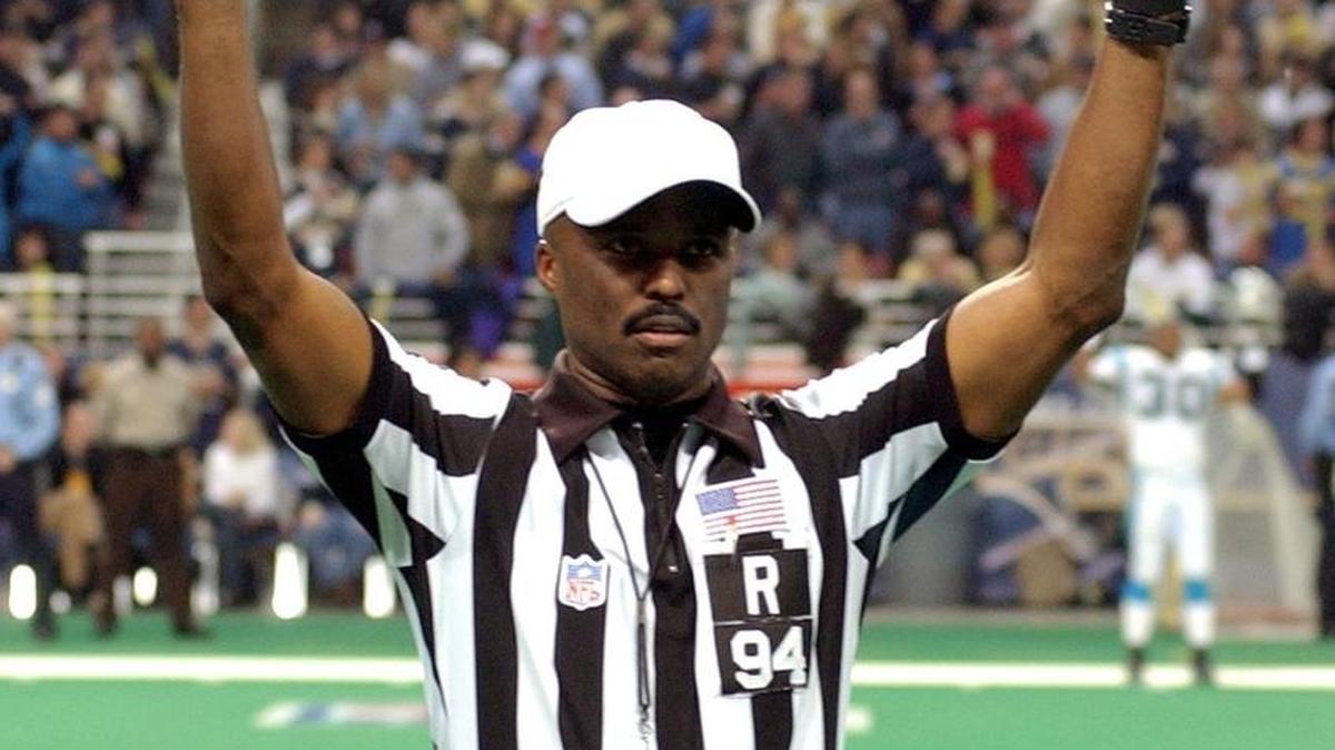 Former NFL referee Mike Carey has had his troubles predicting how replay challenges will be ruled. And fans have noticed.