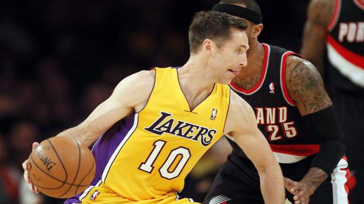 
Los Angeles Lakers guard Steve Nash
