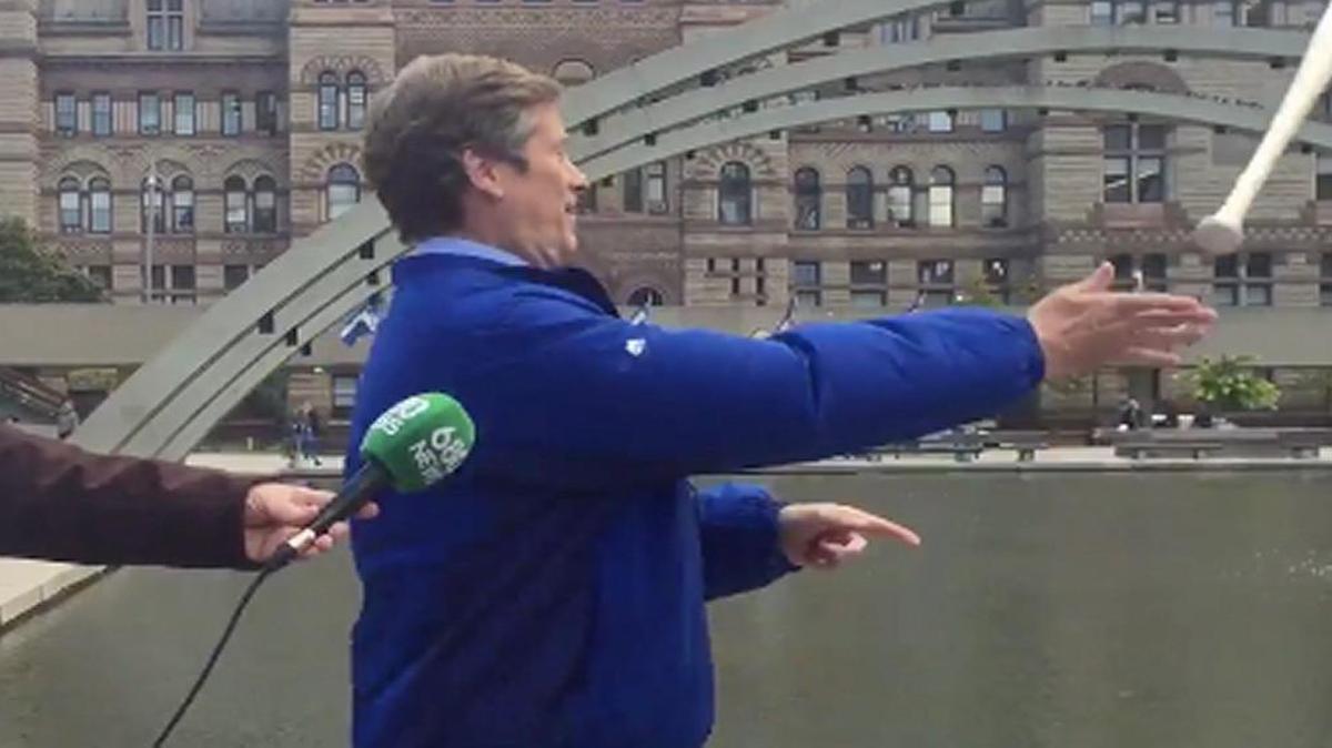 
Toronto mayor John Tory tried a Jose Bautista bat flip.
