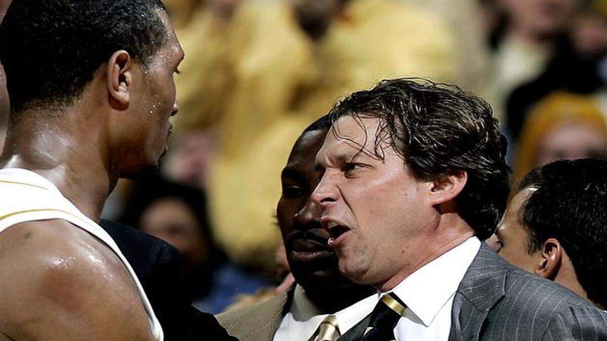
Quin Snyder also got a bit angry at times when he coached at Missouri.
