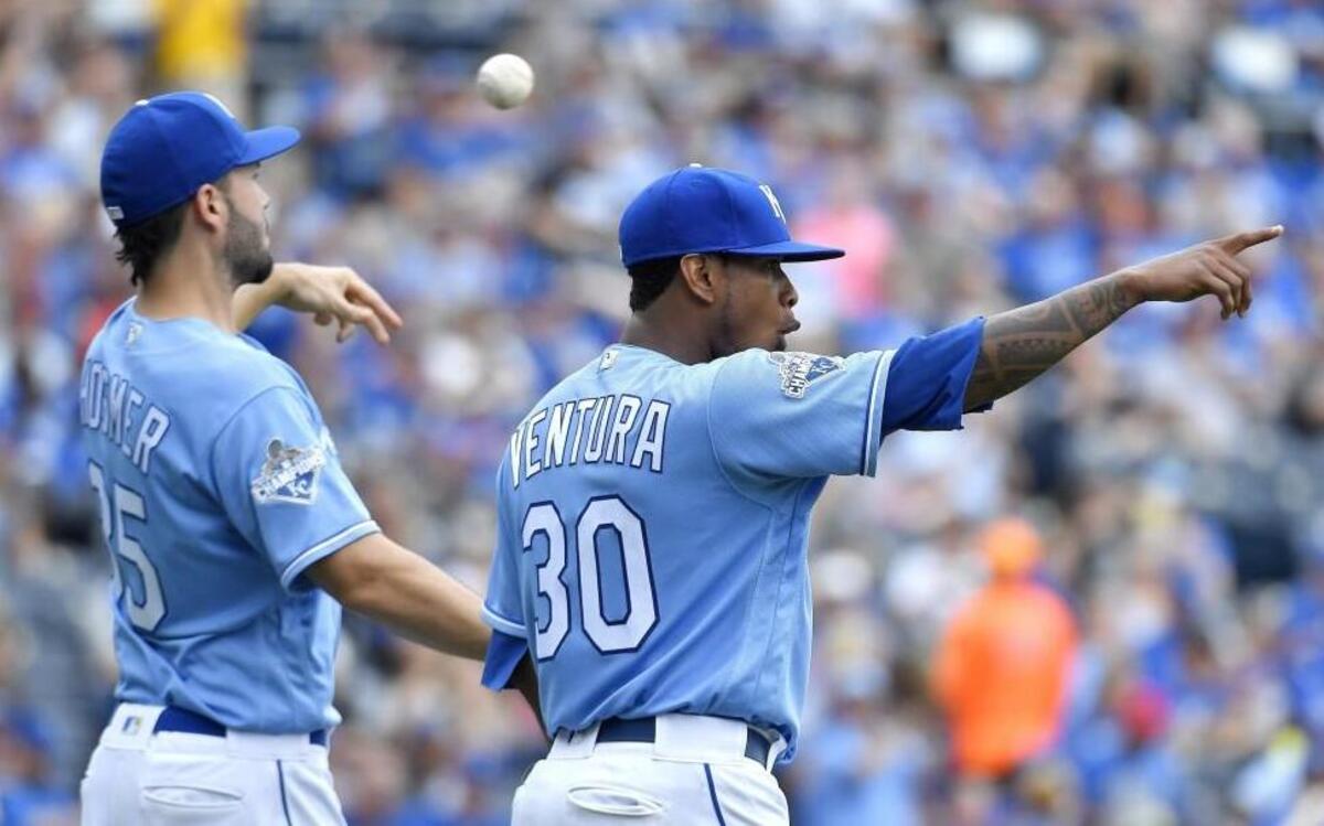 Eric Hosmer and Yordano Ventura at a game last August.