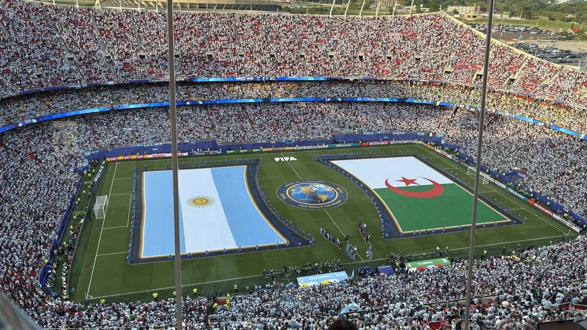 Fans packed Arrowhead Stadium on Tuesday night for the Algeria-Argentina World Cup soccer match.