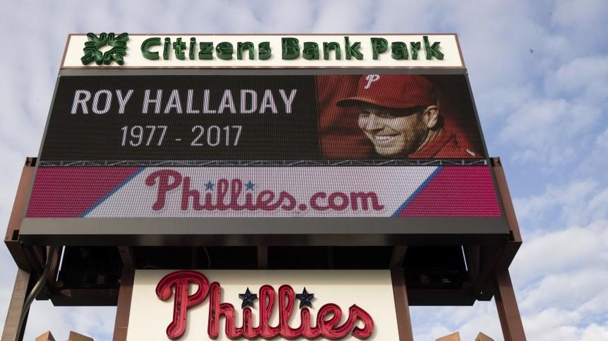 A sign outside Citizens Bank Park displayed a message of remembrance of former Phillies pitcher Roy Halladay in Philadelphia.