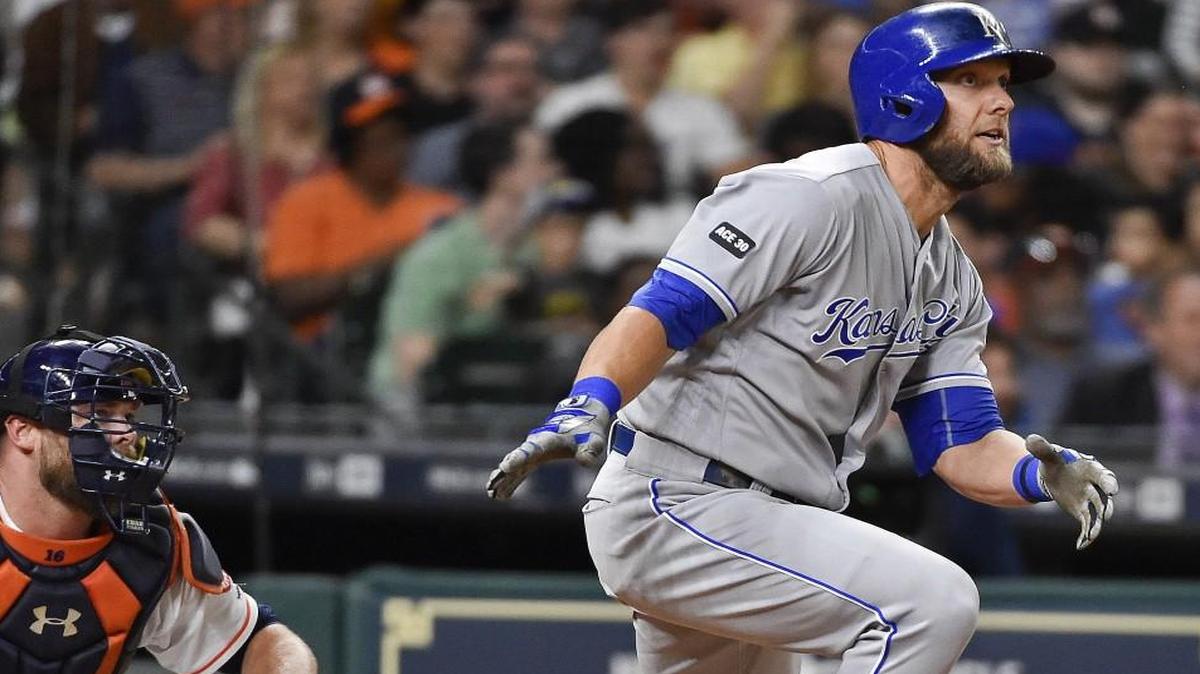 Kansas City Royals left fielder Alex Gordon watched his two-run double in the eighth inning of Saturday’s game at Houston.