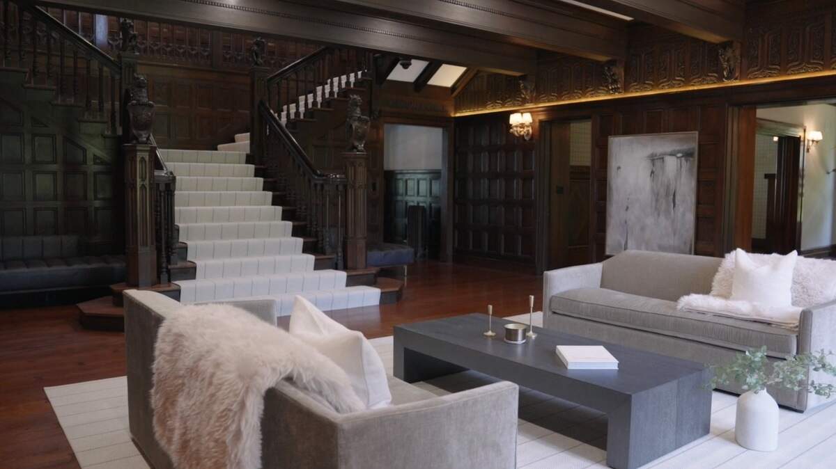 Take a look inside the Ohio home purchased by Taylor Swift and Travis ...
