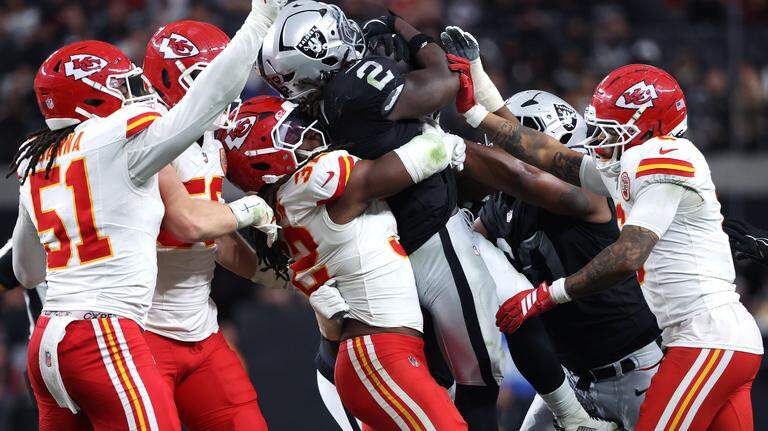 A silver lining for the Chiefs: They’ll pick in the top 10 of the 2026 NFL Draft