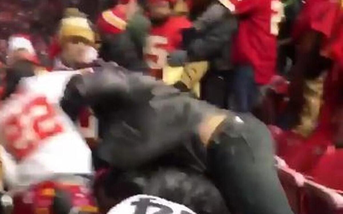 Watch fight between Raiders, Chiefs fans at Arrowhead Stadium | Kansas ...
