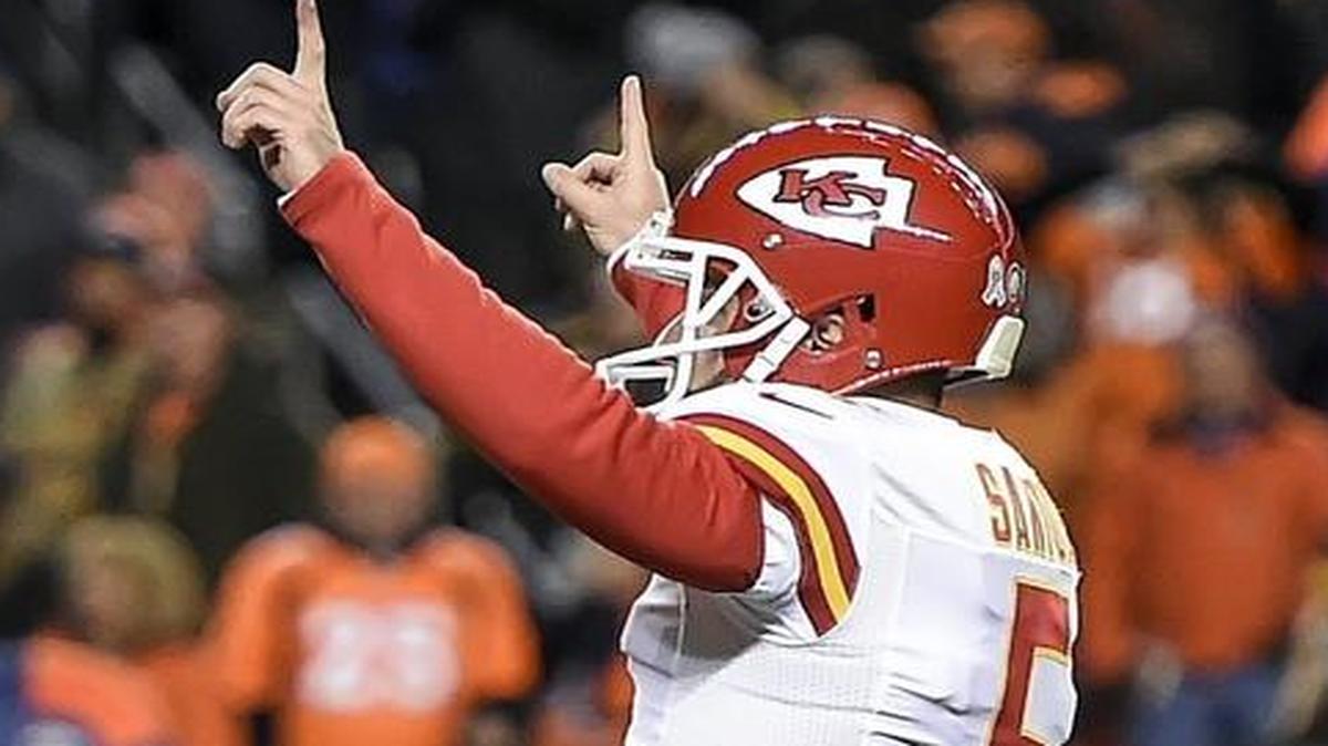 Kansas City Chiefs holder Dustin Colquitt thought the kick missed but Cairo Santos saw it was ruled good to win the game in overtime over the Denver Broncos on Sunday night.