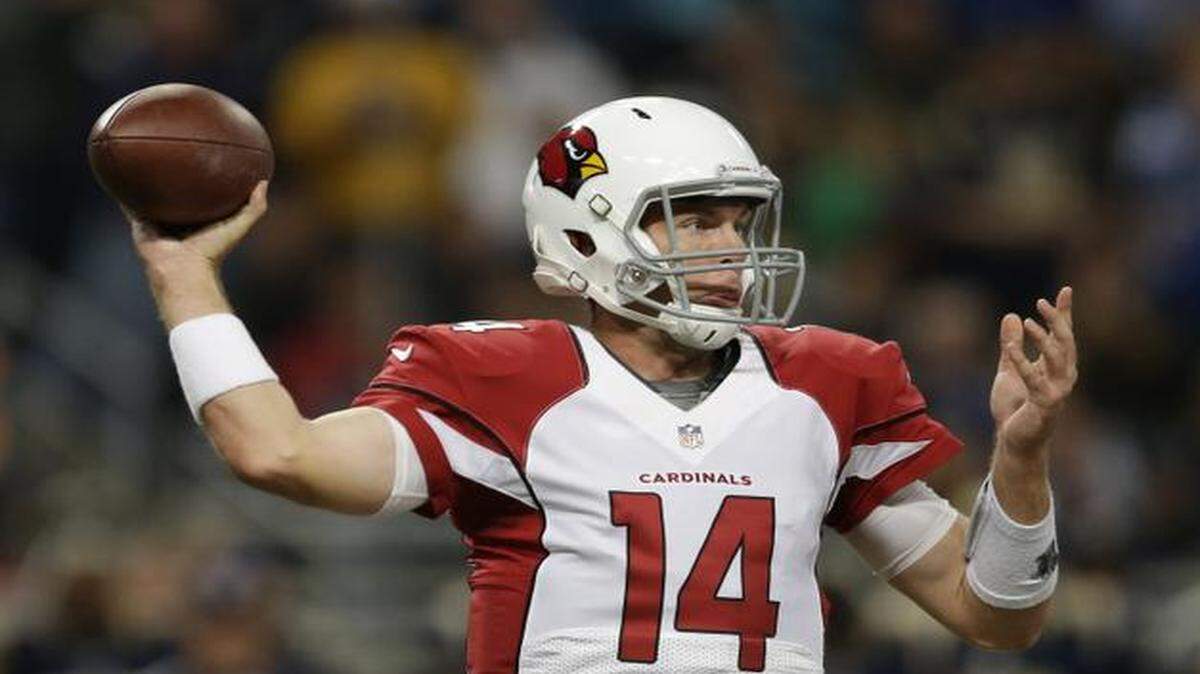 
Arizona Cardinals quarterback Ryan Lindley threw during the second half of Thursday’s game in St. Louis.
