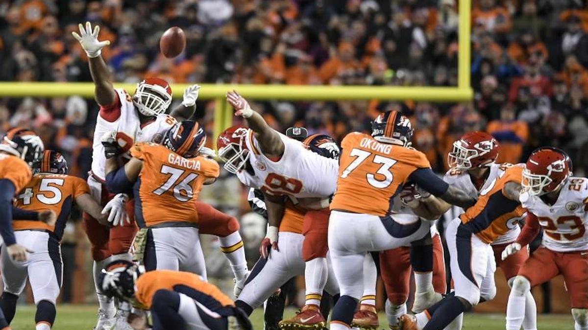 Denver Broncos kicker Brandon McManus missed his 62-yard field-goal attempt with 1:08 left in overtime against the Kansas City Chiefs on Sunday. The Chiefs came back and won 30-27.