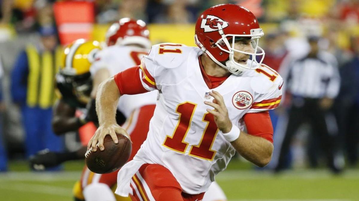 
Kansas City Chiefs quarterback Alex Smith during the first half of Monday’s game.
