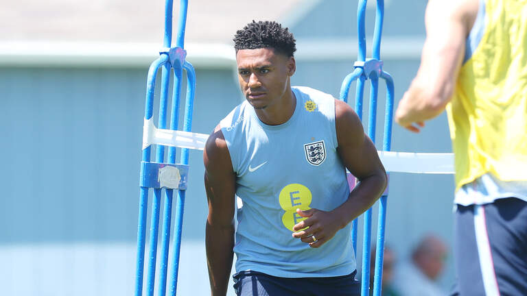 England player exploring KC learned it’s a bad idea to wear the wrong NFL jersey