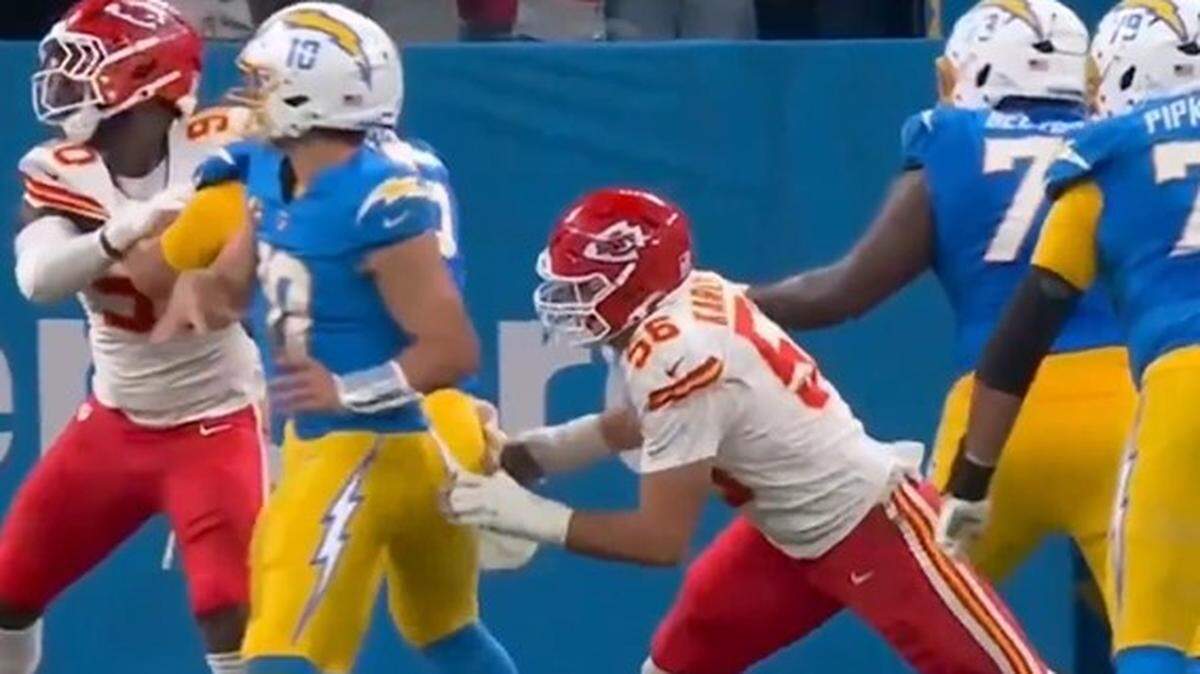 Fans were befuddled by penalty call on Chiefs’ George Karlaftis in season opener against the Chargers.