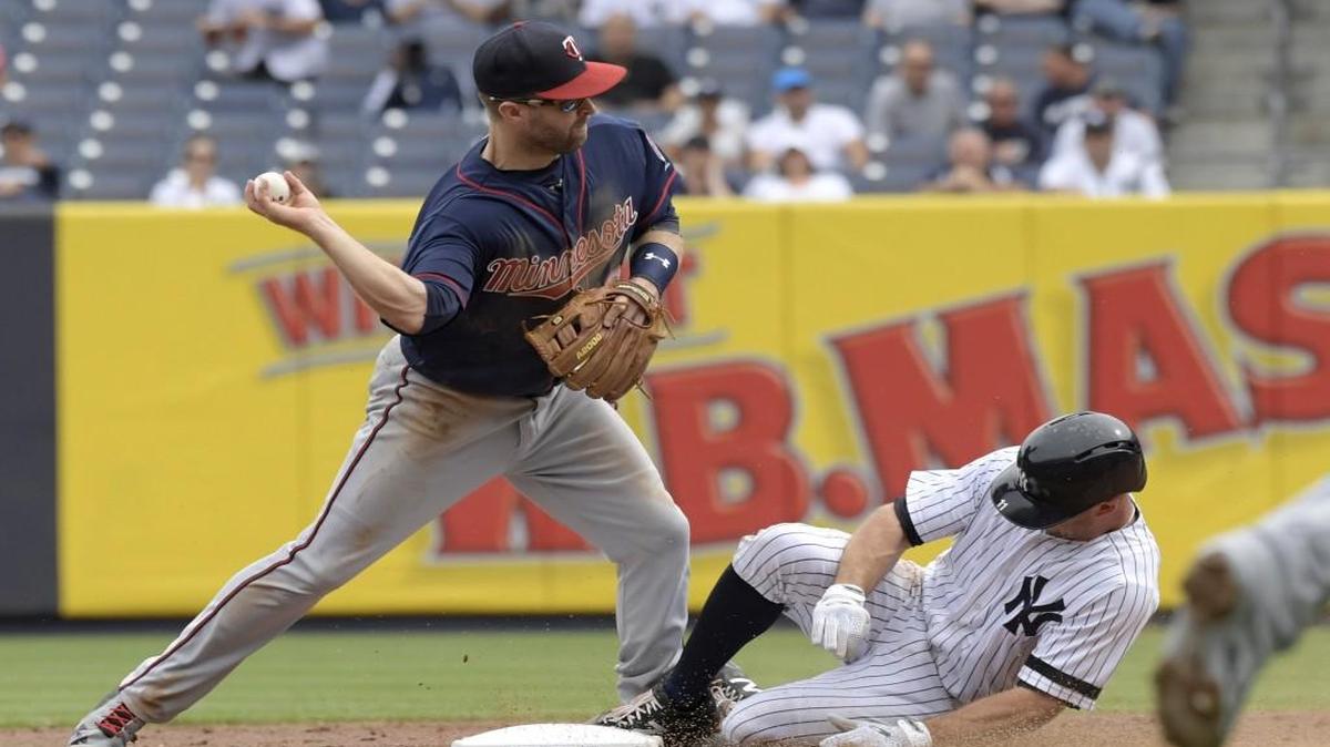 The Twins turned a double play Wednesday against the Yankees, but New York swept a three-game series